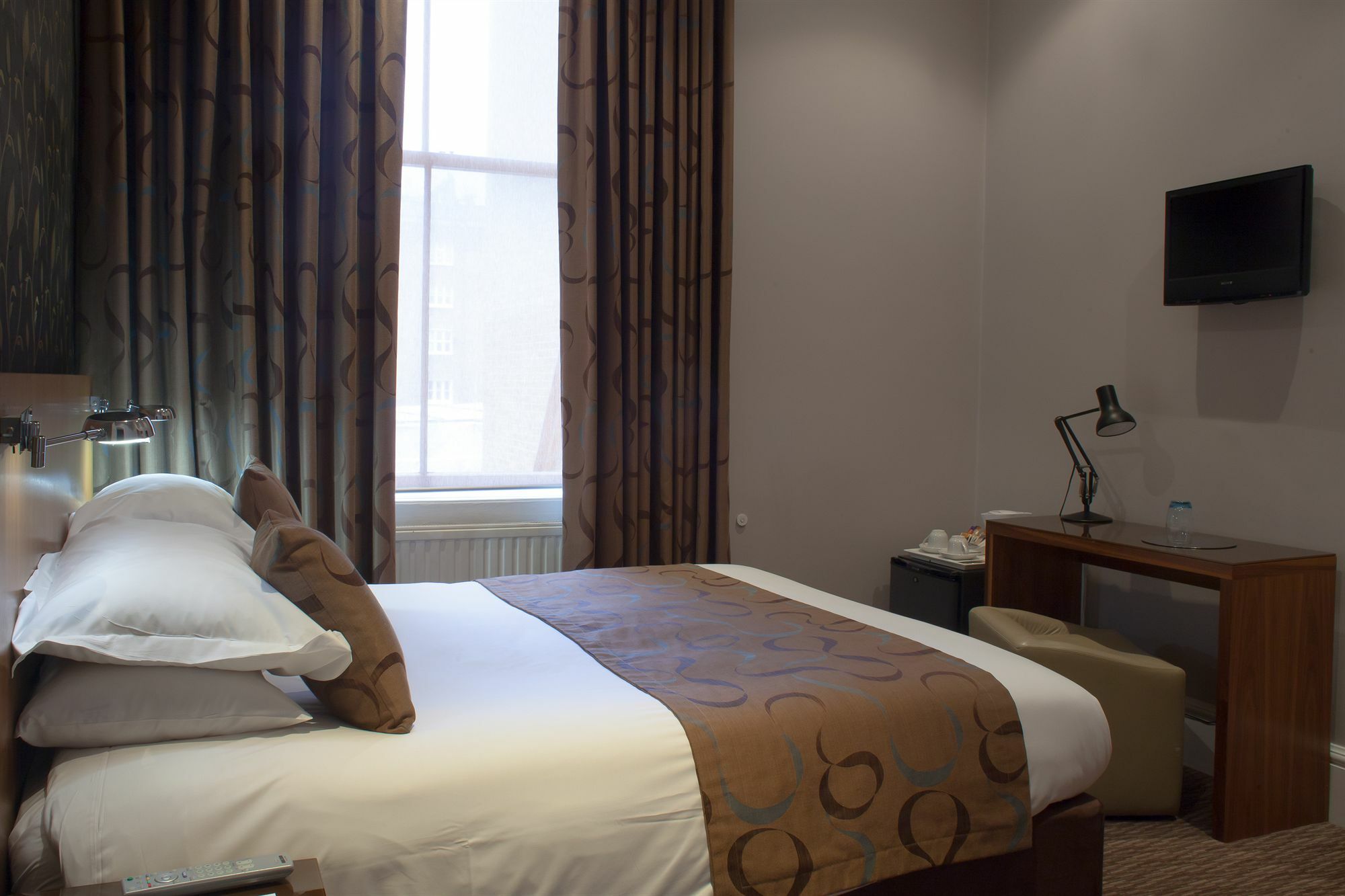 Fifty-Four Boutique Hotel London Exterior photo